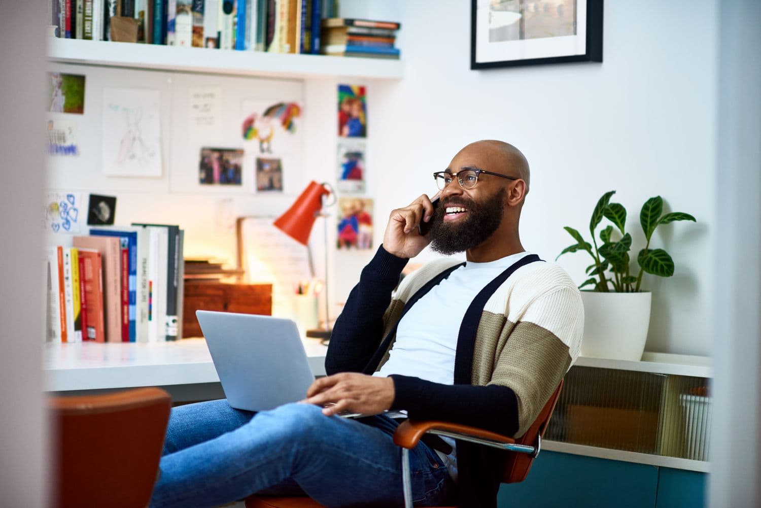 How to Find a Freelancer or Developer Team to Build Your Software (Simple Guide)
